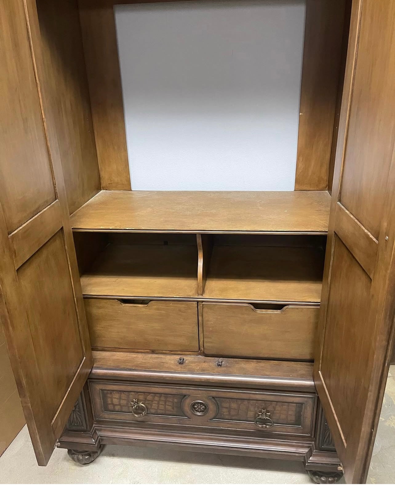 Pre Owned Beautiful Armoire / Entertainment Cabinet with Embossed Leather