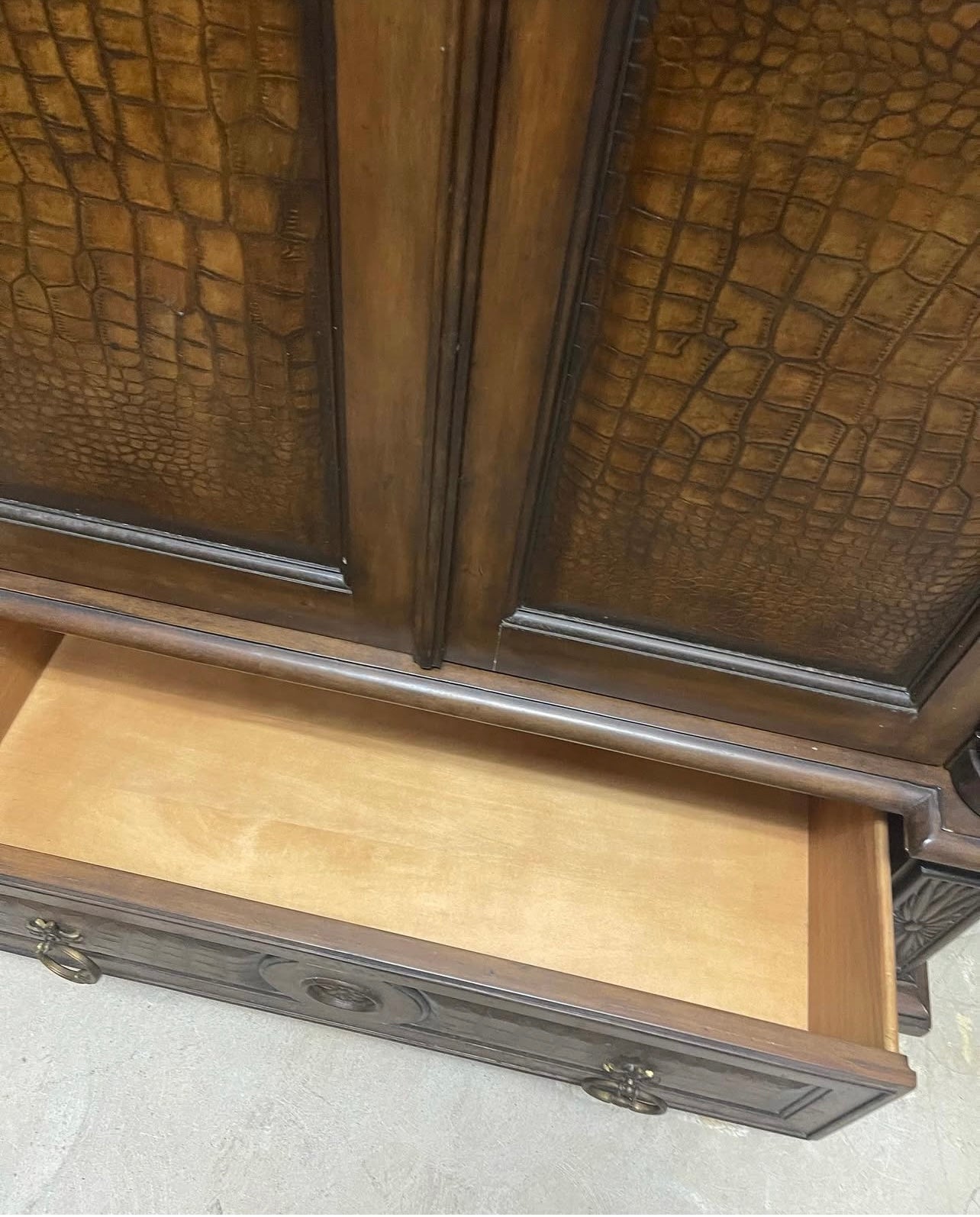 Pre Owned Beautiful Armoire / Entertainment Cabinet with Embossed Leather
