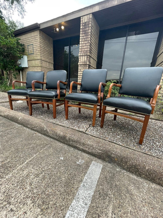 Set of 4 Gunlocke black leather office chairs late 20th century