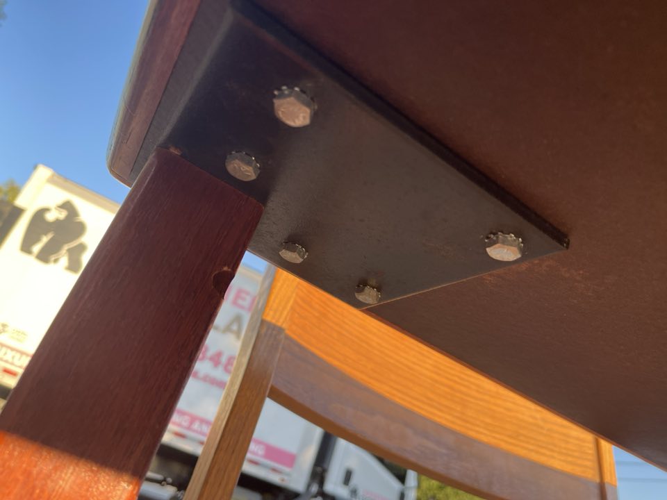 library tabel and 4 solid oak chairs