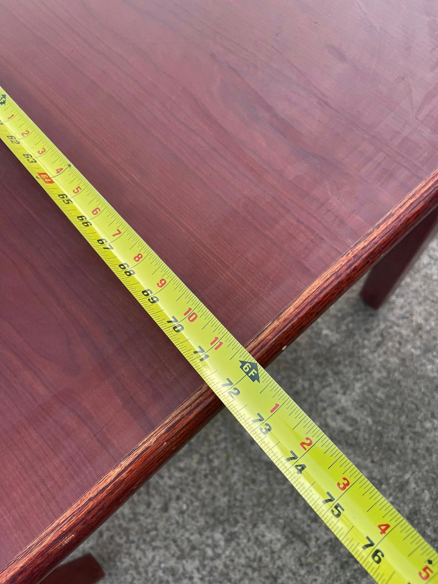 library tabel and 4 solid oak chairs